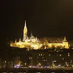 Venus Apartments - Parliament I